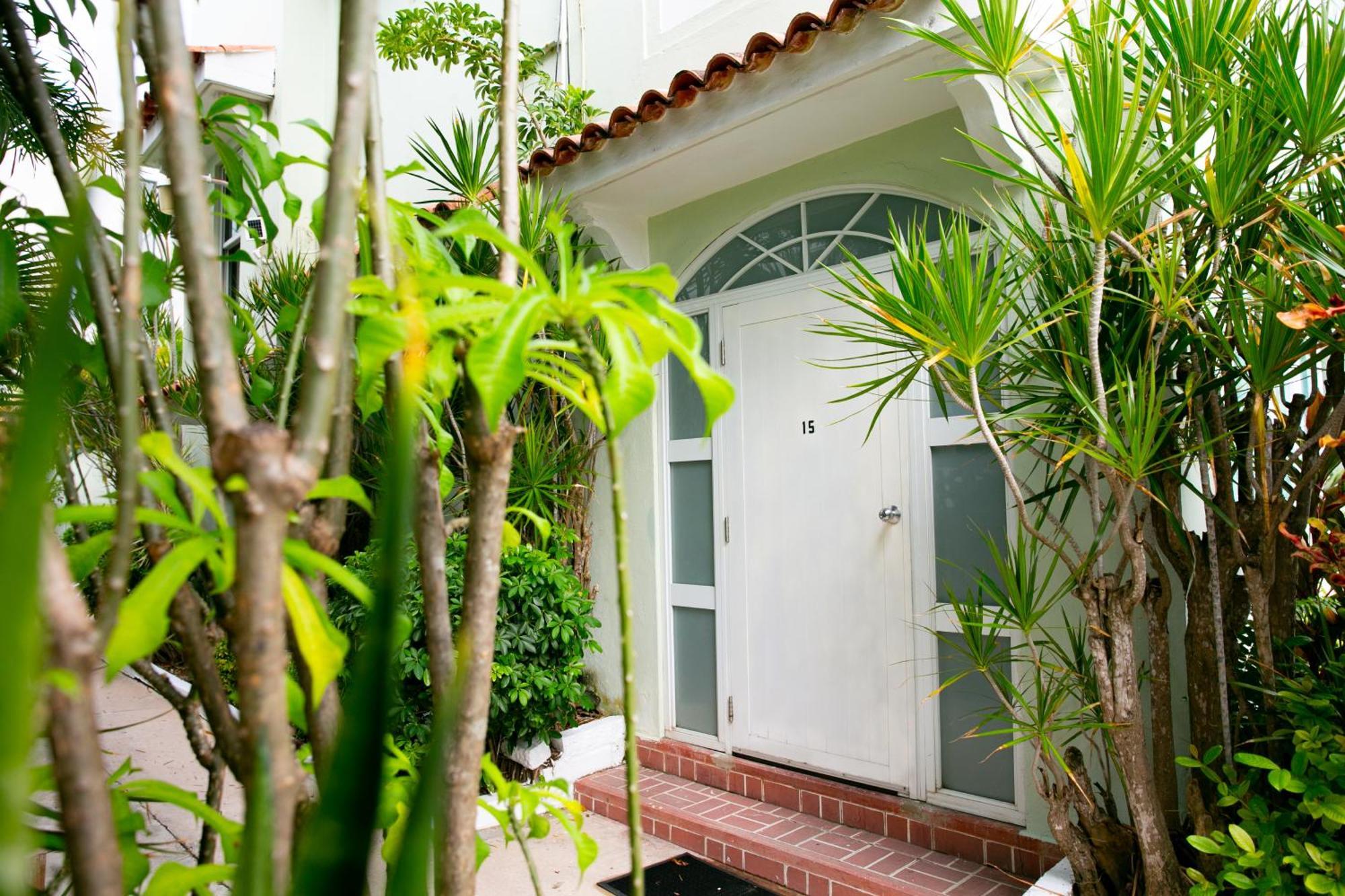 Numero Uno Beach Apartments ซานฮวน ภายนอก รูปภาพ